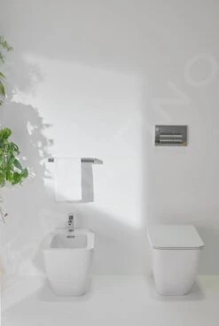 Ideal Standard Strada II - Staand Toilet Met Wc Bril SoftClose, AquaBlade, Wit T359801 11 Ideal Standard Strada II - Staand Toilet Met Wc Bril SoftClose, AquaBlade, Wit T359801 -Geberit Winkel 15a4457e83ba53d22381b3ca